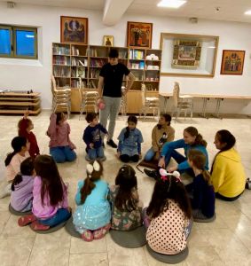 Citește mai mult:Copii participanți la activitățile din cadrul Școlii Parohiale
