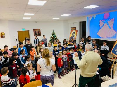 Citește mai mult:O sâmbătă plină de copii și brăduțul de Crăciun din Sala Parohială a Bisericii